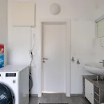Apartment 70m2 - 3 Bedrooms - Balcony - Near Uni - Netflix *