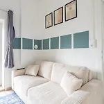 70m2 - 3 Bedrooms - Balcony - Near Uni - Netflix *