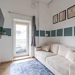 Apartment 70m2 - 3 Bedrooms - Balcony - Near Uni - Netflix