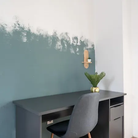 70m2 - 3 Bedrooms - Balcony - Near Uni - Netflix