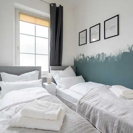 דירה 70m2 - 3 Bedrooms - Balcony - Near Uni - Netflix לאובן