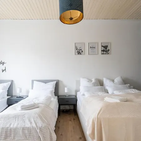 דירה 70m2 - 3 Bedrooms - Balcony - Near Uni - Netflix לאובן