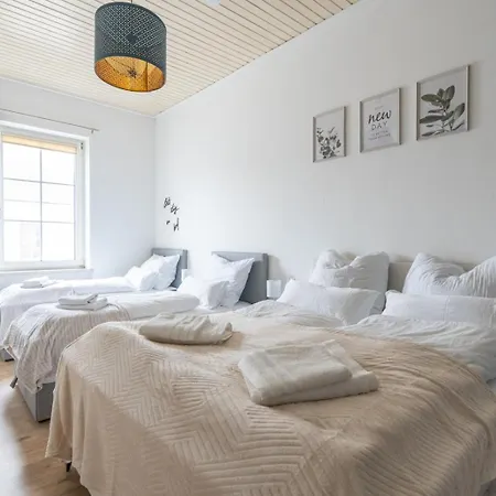 70m2 - 3 Bedrooms - Balcony - Near Uni - Netflix דירה