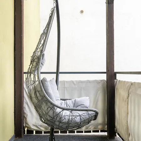 70m2 - 3 Bedrooms - Balcony - Near Uni - Netflix Apartment *