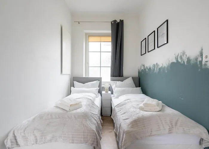 דירה 70m2 - 3 Bedrooms - Balcony - Near Uni - Netflix לאובן