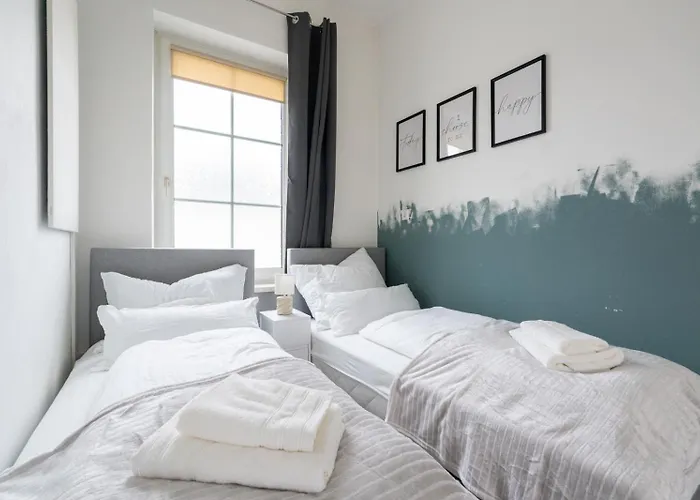 דירה 70m2 - 3 Bedrooms - Balcony - Near Uni - Netflix לאובן