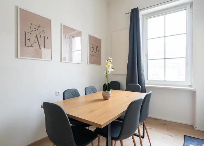 70m2 - 3 Bedrooms - Balcony - Near Uni - Netflix * לאובן