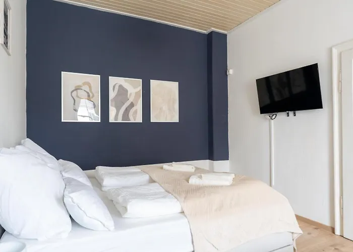 70m2 - 3 Bedrooms - Balcony - Near Uni - Netflix * לאובן